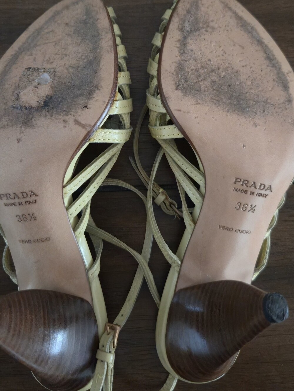 Prada Basket Weave Leather Pumps Made In Italy Rare - Picture 7 of 8